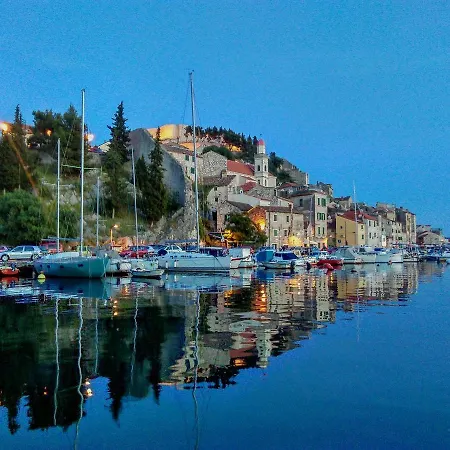 Apartment Sibenik Old City Studio *